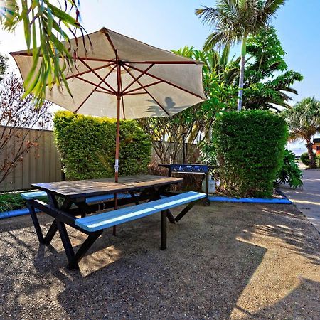 Riviera Motel Bundaberg Ngoại thất bức ảnh