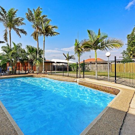 Riviera Motel Bundaberg Ngoại thất bức ảnh